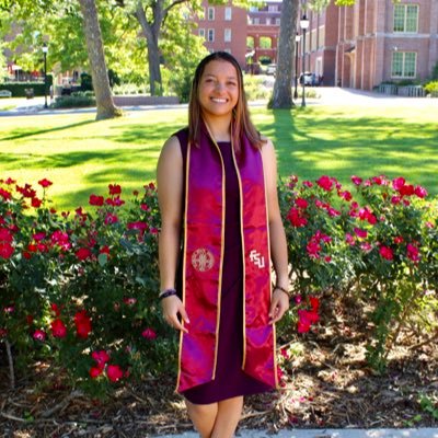 lyss_arnold31's profile picture. | Ohana 🌸 | Buffalo Chicken Wrap Enthusiast |