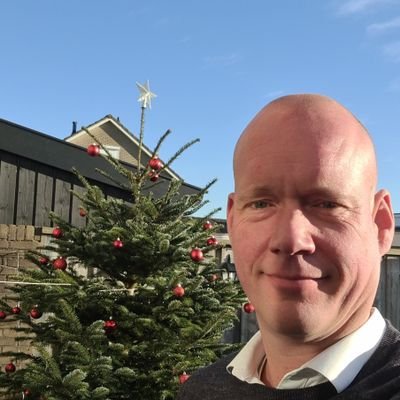 XanderKist's profile picture. Don't worry , be happy