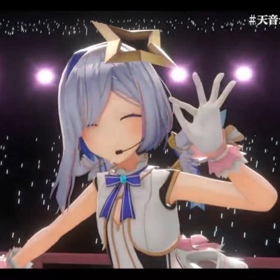 ポケモン剣盾をやってます。推しポケはブイズで中でもニンフィアとグレイシアが好きです。ポケモンは主にこおり統一でやっています。最近、ホロライブにハマってます、かなたん、マリン、ノエル、フブキメン限登録してます。