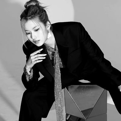 twicesandy's profile picture. 