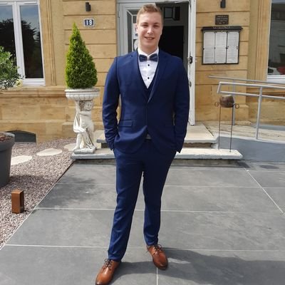 JuLem1108's profile picture. 🐗/☨     🖖🏒                                                               Vndiqve Robvr