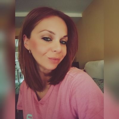 ivelinatacon's profile picture. todos los dias podemos mejorar en algo