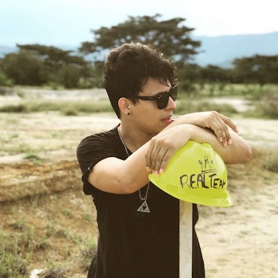 Pura alegría y cosa buena! :D!
En vivo todos lod días haciendo de todo un poco!