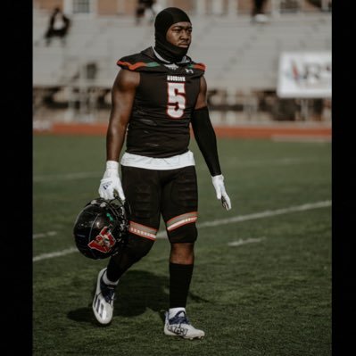 Be Legendary ⏳•  Hybrid LB @ Hd Woodson ‘22 https://t.co/7ziwuGz2PB