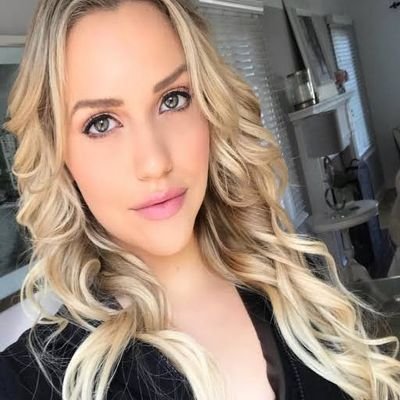 Annieberr's profile picture. Don't think too hard 
Let make it fun