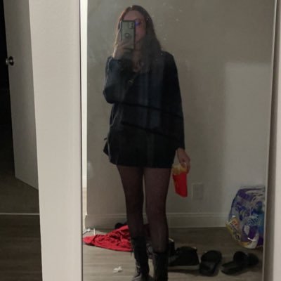 lovelybeth13's profile picture. IG: bethey05 SC: PandaNixie