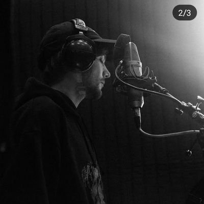 hstsun_'s profile picture. louis tomlinson supremacy.  (a/ela/a)