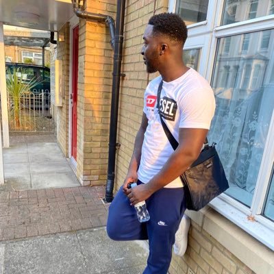 Dans_vision154's profile picture. £ .. Venting 🤔