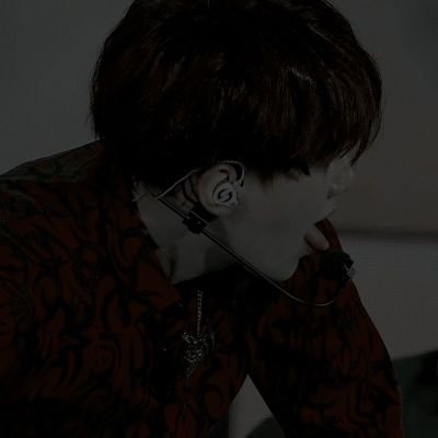 yoongistxy's profile picture. 19/ Trans guy pre-T/just chilling