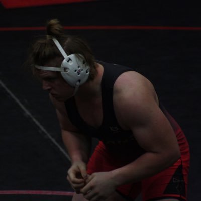 WRESTLING AND FOOTBALL/2022/#70 355 incline /(O-D Line)/ 6’ 270 pounds.425 bench press.455 front squat 620deadlift 320clean https://t.co/AWfxdrchnK 3.86GPA🤼‍♀️ 🏈