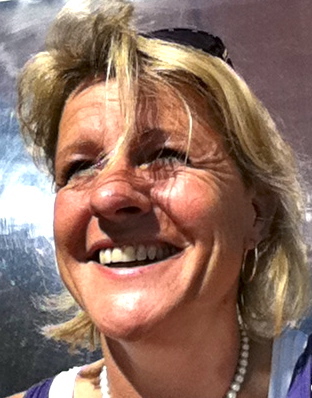 Elleshuizing's profile picture. Eigenaar VPSolutions. Psycholoog/coach. Gericht op werk, persoonlijk geluk en vitaliteit.