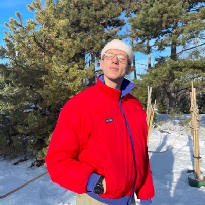 prettybadson's profile picture. solidarity for….. like ever???