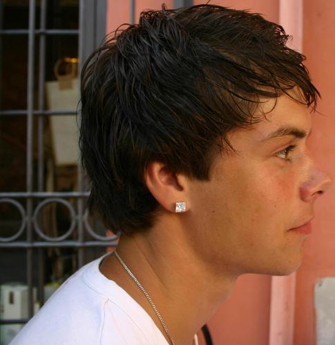 TomasKylian's profile picture. Don't tell me the sky is the limit, When there's footprints on the moon  -
http://t.co/cYzoaBaOOF