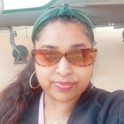Entrepreneur | Sustainability Leadership | Nature Warrior | Creative & Alternative Education | Life & Mindset Coach | Conscious Parenting