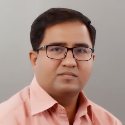 गुरू गोविन्द दोऊ खड़े, काके लागूं पांय।
बलिहारी गुरू अपने गोविन्द दियो बताय।।
Teacher by profession and assist my spouse who is Tax Practitioner.