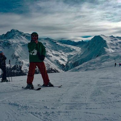 mrfrostyuk's profile picture. I like cups of tea, and mcdonalds. I don't like people who say 'brought' when they 'bought' something.