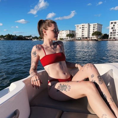 AliceIrinaa's profile picture. French FBI agents are the best FBI agents