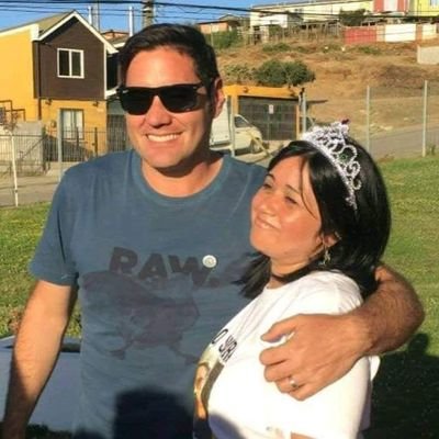 trabajadora y bombera Quinta Cia. Me encanta la actuación , el periodismo y cantar... Soy fans de #ElvisPresley Donante de plaquetas O, donante de órganos.