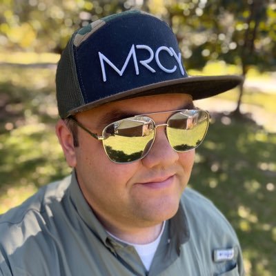 thatcodydueitt's profile picture. Living the blessed life! Happily married to Sara! I love Jesus! HUGE tech geek. Host of @thattablepod and @justdueittpod