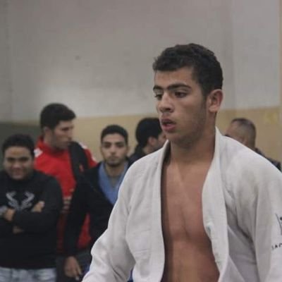 judoka🥋👷‍♂️

خوخة 🍑