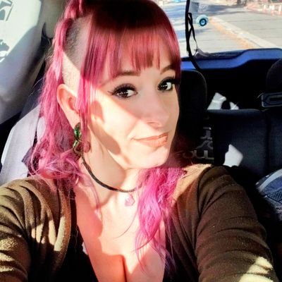 SuperMallory24's profile picture. 