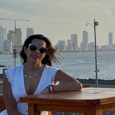 LeAmaF's profile picture. Paraguaya 🇵🇾Psicóloga Laboral 👩🏽‍💻. Mama de Martina. ❤️