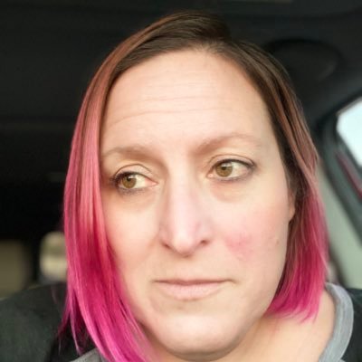 Empath gamer w performance anxiety, memes 4 life. Horror and dog enthusiast. Senior Physical Archivist & Librarian @blizzard_Ent Prev @NBCUniversal tweets = me