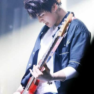 fromyblue's profile picture. 