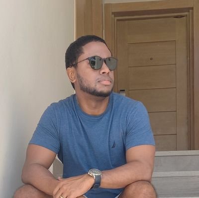 Economista de Profesión
⚊ ⚾Liceísta ⚾⚊
🏆🏎 Conociendo la Formula 1 🚥🏎🏁
