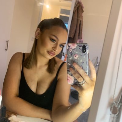 CourteneyScriv1's profile picture. I live for the weekend, I live for hard styles, I live for hard styles baby. Come on let’s go