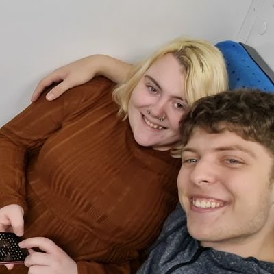 DylanBowes17's profile picture. Eh