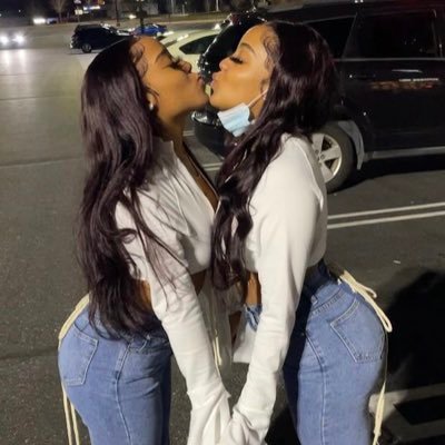 johntonstwins's profile picture. heyyy, follow us on Instagram @johntonstwins have a good day stay blessed🤍