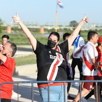 Lalicarp's profile picture. El orgullo de tener una banda roja que me cruza el Alma, Orgullosa de pertenecer a Caravana Monumental