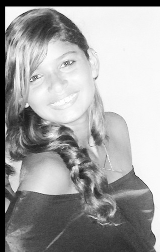 Capricorniana , 14 anos , Carioca ,Flamenguista  ;)
http://t.co/5giiEQ44cs