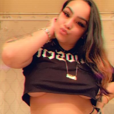 Hey you, yes you I love Dm if you love me back lol