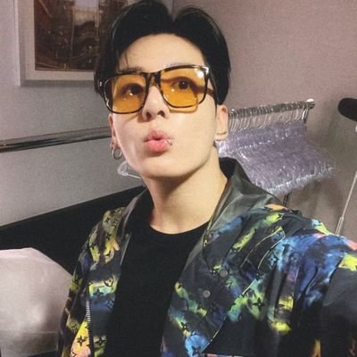 CasieShadow's profile picture. #SERI : No matter where I was, he found me every time. He will find me again someday₊˚. ୭̥