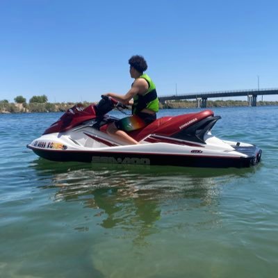 DevonCincoLewis Profile