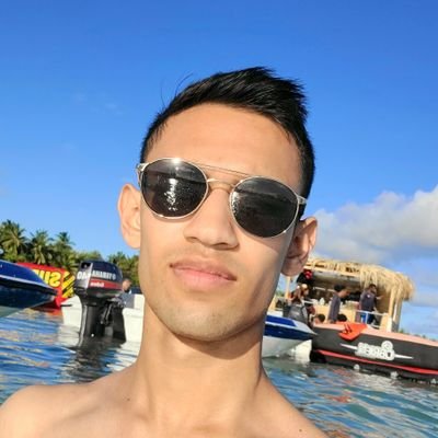 gwaphyy's profile picture. welcome to my boba hut | @graphuu