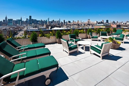TheIndustryLIC's profile picture. Luxury 76-unit condominium apartment building in vibrant Long Island City, Queens, developed by the owners of Silvercup Studios, @SilvercupNYC