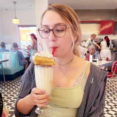 ItsStoriTime314's profile picture. 