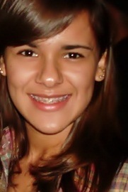 Quem eu sou, você só vai perceber quando olhar nos meus olhos, ou melhor, além deles.” (Clarice Lispector)