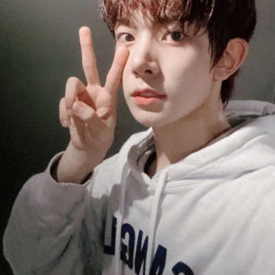 lovingmrlee's profile picture. 