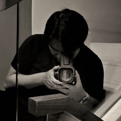 _aaronkwok_'s profile picture. Hong Kong | 35mm & 120 |
Portraits, Fashion, Editorial |
MA in Japanese Studies, CUHK