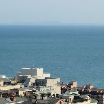 부산 해운대 달맞이
북구 화명동
옳은 것은 옳은 것이고 틀린 것은 틀린 것이다.
다른 것은 다른 것이고.
롯데 자이언츠를 응원합니다.
