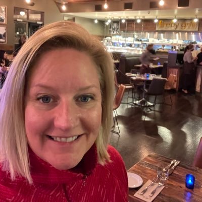 julielawless's profile picture. Mostly STL baseball/hockey & basketball - except to pitch a great story on behalf of amazing clients at Lawless Comms. #AnimalHealth #Ag #Pets #Food&BevMFG