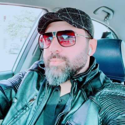 لآ إلـ‗__‗ـه إلآ اللـ‗__‗ـه محمـ‗__‗ـد رسـ‗__‗ـول اللـ‗__‗ـه أَحتاجُ لـشَخصٍ يشُدُّ علَى يَدي ويَهمِسُ في أُذُني : كَفا بُكائُك يُمزِّقُني