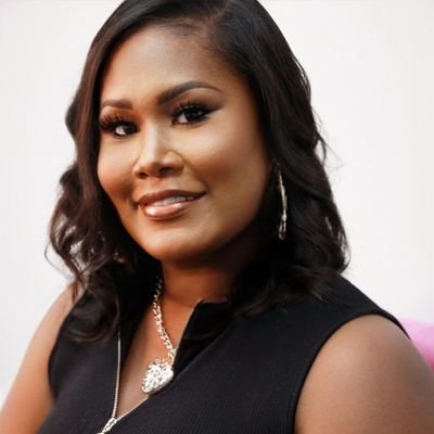 DAT BOSS CHICK, MODEL & BEAUTY CONSULTANT AT SEPHORA!