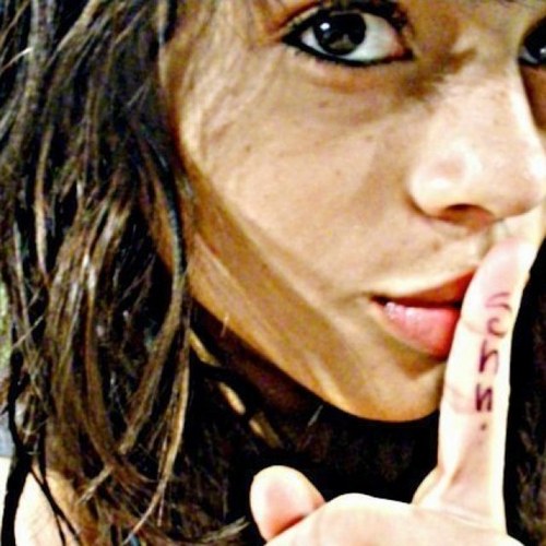 thatkittygirl's profile picture. Hey there! I'm Liz, a singer-songwriter. I love life and you. Kidding. Payce Out.