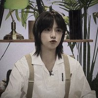 jie. | nag babasa ☆ (@multi_jie) 's Twitter Profile