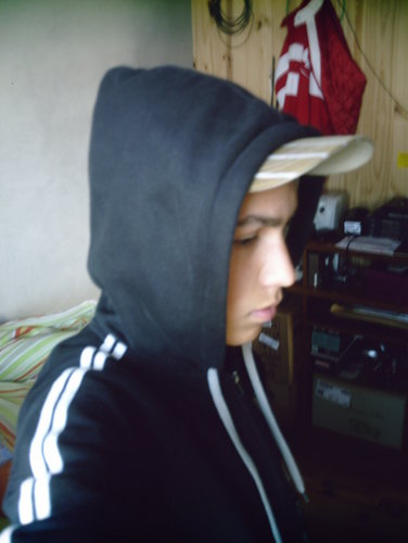 @Jr_Santos69  msn:juninhost2009@hotmail.com
União do Twitter Te sigo me Segue, todos devem se comprometer a seguir de volta.
